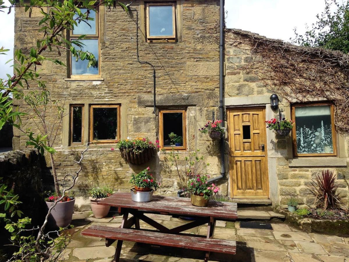 Bijou Cottage In Bronte Country With Wood-Burning Stove & Hot Tub Spa Haworth Exterior foto